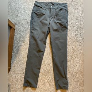 Lululemon ABC 28x30 olive green